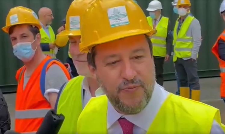 Salvini visita i cantieri Tav: “Ecco l’Italia che riparte”