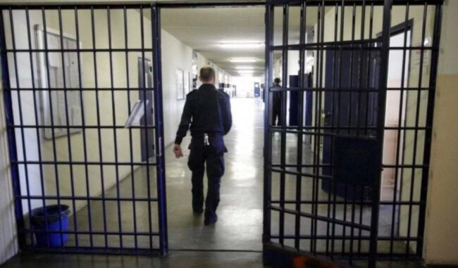 Detenuto si toglie la vita all’interno del carcere di Torino