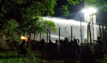 Il video delle tensioni in Val Susa, no Tav respinti con lacrimogeni e idranti