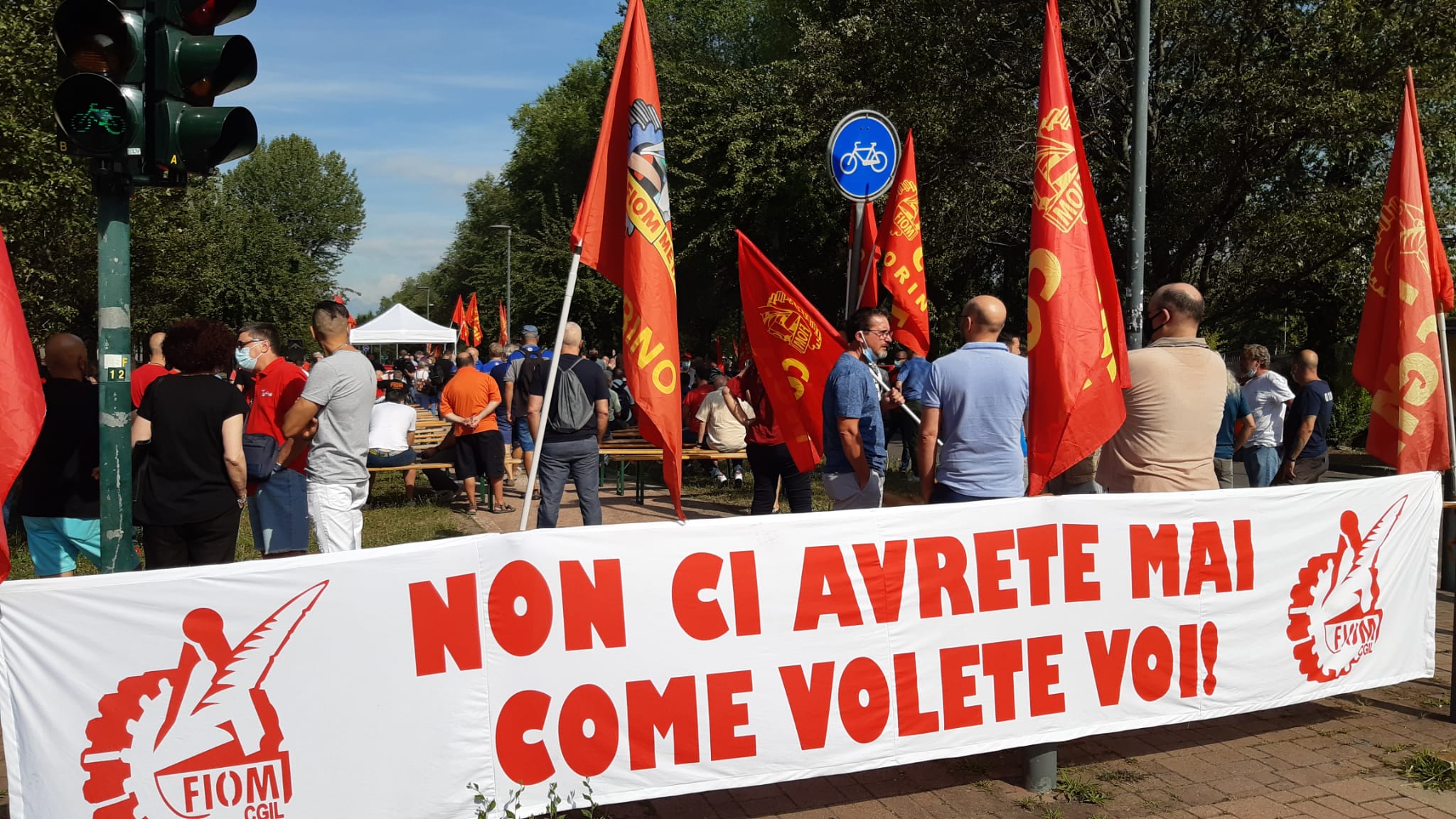 Mirafiori Day, i lavoratori Fiat: "Vogliamo certezze sul futuro degli stabilimenti torinesi"