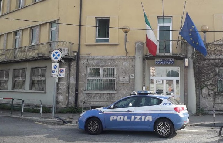 Pusher chiede di essere arrestato: “Con l’obbligo di firma non riesco più a spacciare”