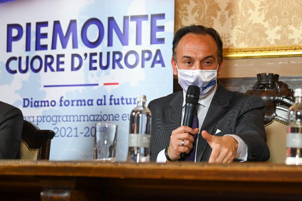 Il Presidente Cirio nel mirino dei No Vax: “Non mi spaventano le minacce, non arretro di un millimetro”