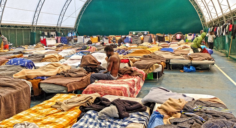 Profughi afghani a Settimo: ne arrivano subito 52