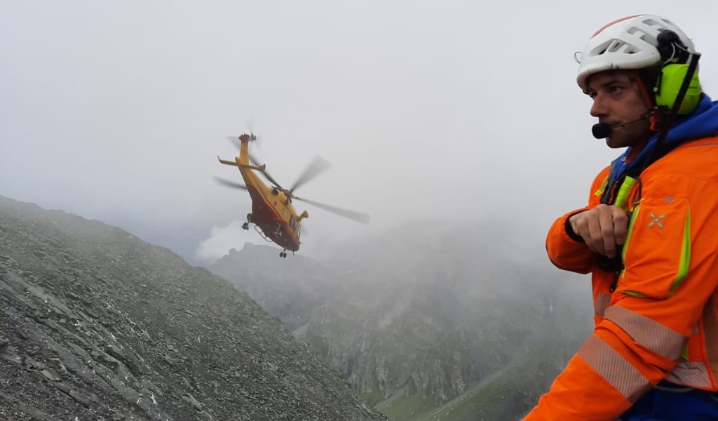 Cade improvvisamente in una scarpata, uomo recuperato dal Soccorso Alpino