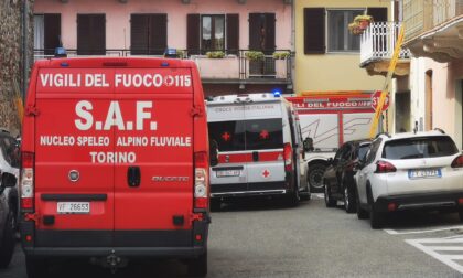 Taglia il tubo del gas e minaccia di suicidarsi