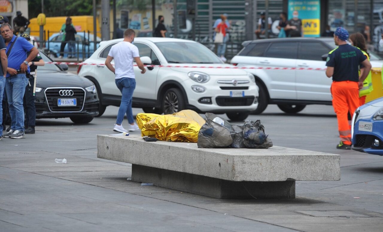 Quattro ore sotto i ferri, ma l’assassino non è ancora in salvo