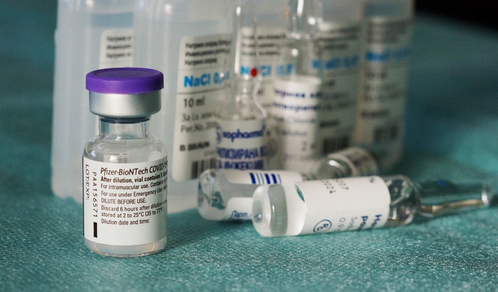 Quando gli eventi avversi non dipendono dai vaccini Covid ma dall’effetto “nocebo”: lo studio Unito