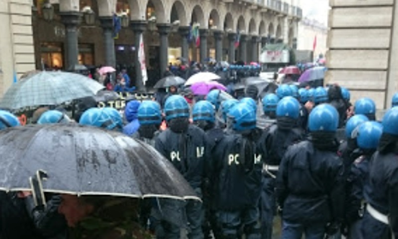 Askatasuna: blitz della Digos contro anarchici e autonomi di estrema sinistra