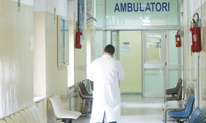 Covid 19: le regole in vigore per poter accedere agli ambulatori degli ospedali