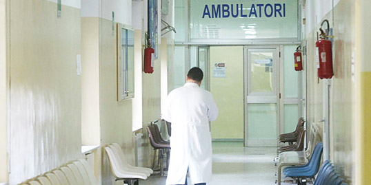Covid 19: le regole in vigore per poter accedere agli ambulatori degli ospedali