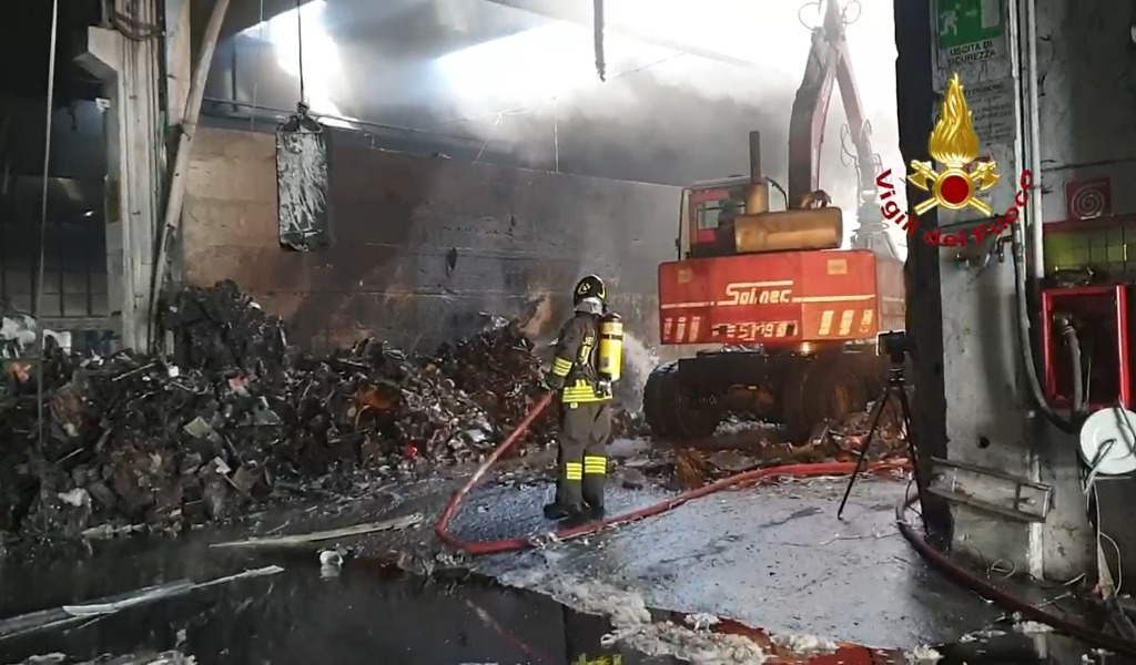 Torino, incendio via Paolo Veronese: rientrato lo stato di emergenza