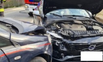 Le foto dell'incidente durante un inseguimento, feriti due carabinieri