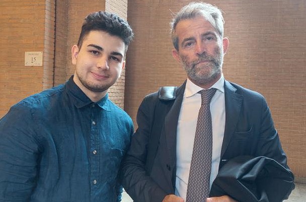 Alex Pompa: “Quando mio padre sentiva parlare di femminicidi, diceva se l’è meritata”