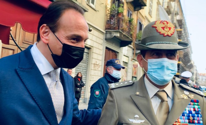 Il Generale Figliuolo in Piemonte, Cirio: “Ho chiesto di accelerare sulle terze dosi”