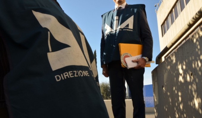 ‘Ndrangheta, sequestrato bar tabaccheria in centro a Torino