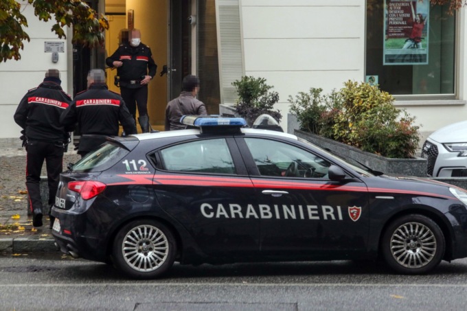 Appena scarcerato assalta una banca: rapinatore arrestato