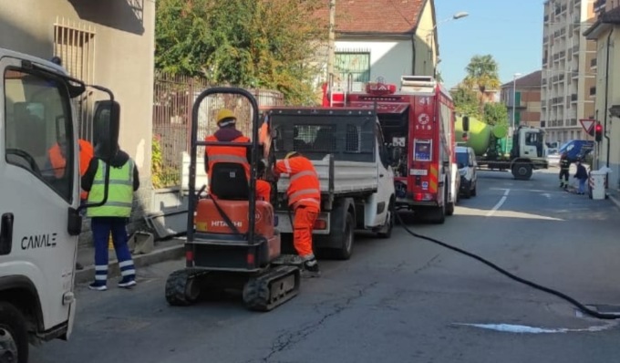 Fuga di gas in strada, evacuato un asilo a Collegno