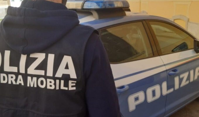 Borseggio al mercato rionale: arrestate due donne a Rivoli