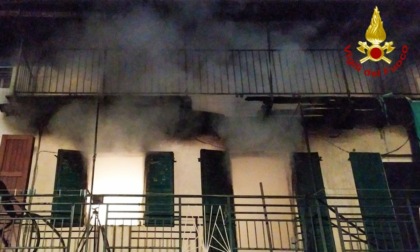 Incendio in abitazione a Campiglione Fenile, due persone intossicate
