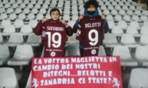 Sanabria e Belotti regalano le maglie a Samuele e Leonardo