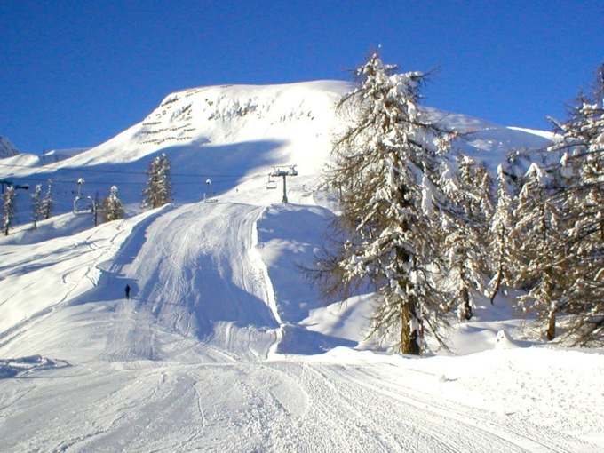 Turismo invernale, a Sestriere aumenta lo skipass: fino a 50 euro al giorno