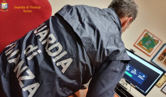 Siti di investimento non autorizzati, 28 oscurati dalla Guardia di Finanza