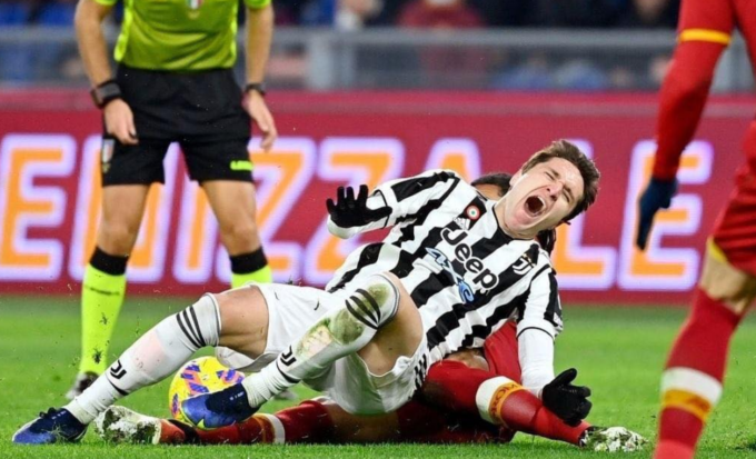 Rottura del legamento crociato anteriore sinistro per Federico Chiesa