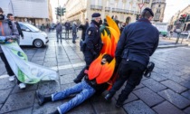 Mattinata di proteste a Torino: in strada anche Extinction rebellion