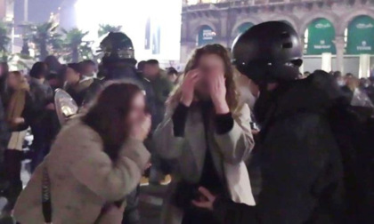 I due arrestati per le molestie in piazza Duomo a Capodanno si dicono innocenti, ma le vittime li hanno riconosciuti