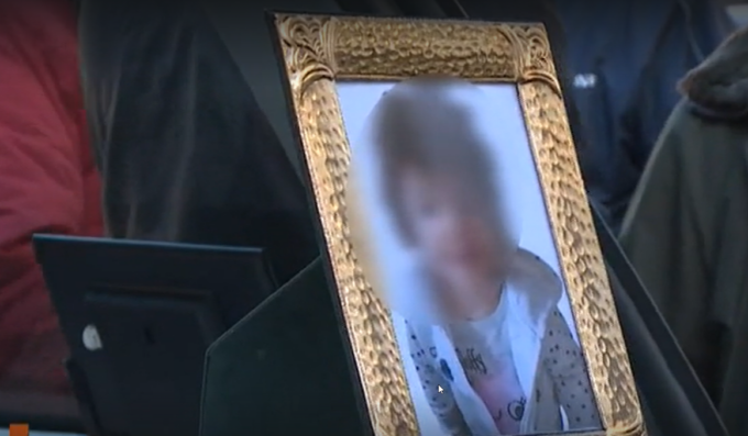 Piccola Fatima, ieri l’ultimo saluto. Le maestre: “Piccolo angelo vola più in alto che puoi”