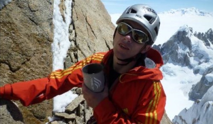 Alpinista piemontese colpito da una valanga: ricerche sospese