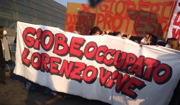 Gli studenti tornano a manifestare a Torino: nessuno scontro con le forze dell’ordine