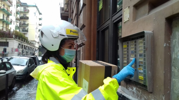 Poste Italiane cerca portalettere, al via le assunzioni anche a Torino e provincia
