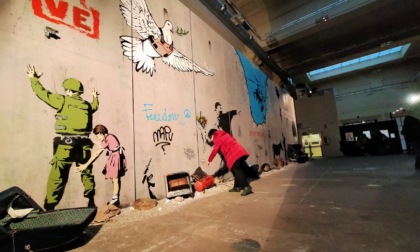 The World of Banksy arriva alla stazione di Torino Porta Nuova