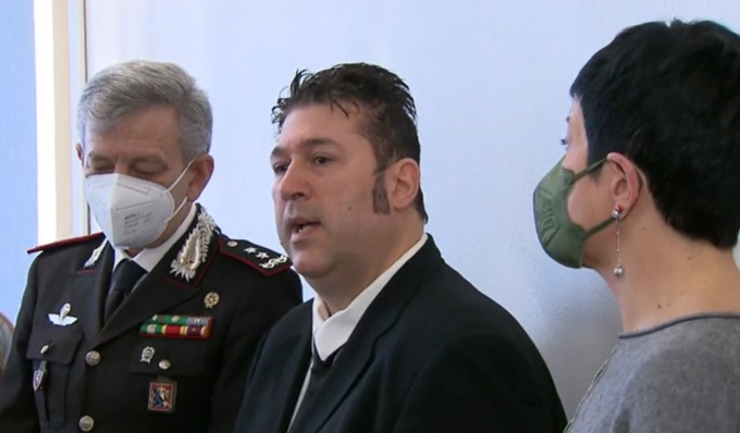 I farmacisti premiano il carabiniere eroe Maurizio Sabbatino, accoltellato durante un tentativo di rapina