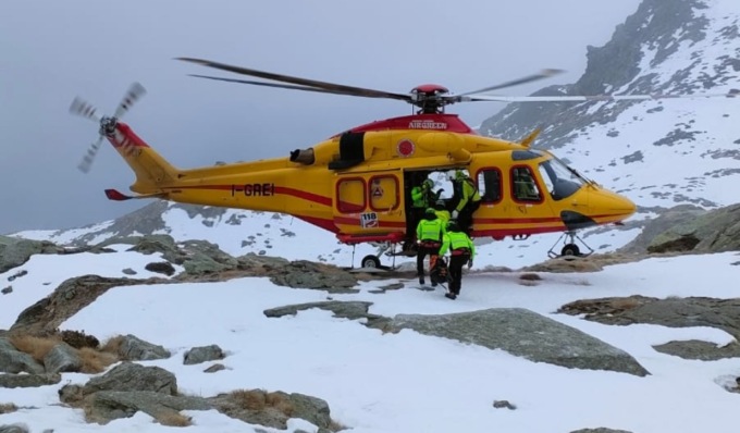 Escursionista disperso sul Mombarone, ritrovato morto dopo una notte di ricerche