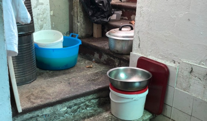 Nel ristorante cinese alimenti invasi da parassiti e contaminati da polvere