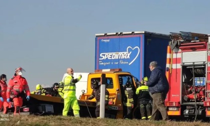 Tangenziale nord, maxi tamponamento allo svincolo di corso Allamano: coinvolte diverse auto e un furgone