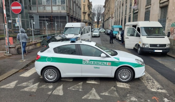 Moncalieri, controlli contro lo spaccio di droga: 30 ragazzi identificati