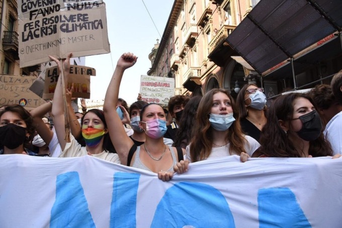 Tornano domani nelle piazze di tutto il Piemonte ‘i ragazzi e le ragazze del clima’