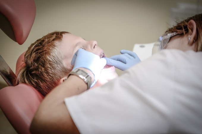 Il progetto solidale degli odontoiatri torinesi: visite e interventi gratuiti per i profughi ucraini