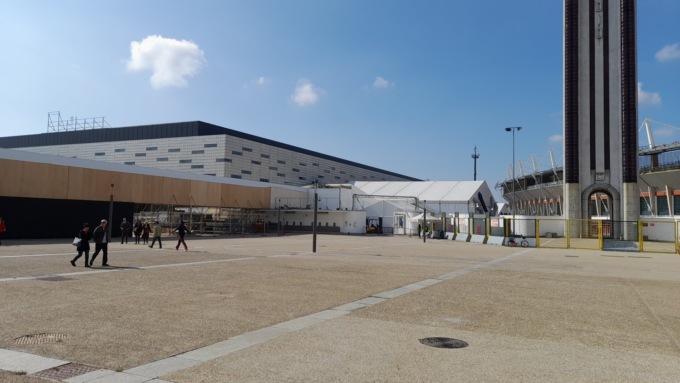 Eurovision, cantieri in corso davanti e dentro il Pala Alpitour e al Valentino per l’allestimento delle strutture amovibili