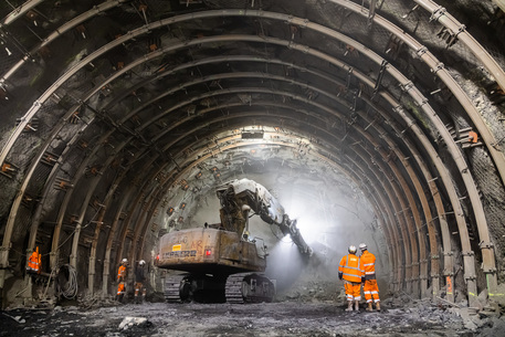 Tav, sindaci ed ecologisti francesi chiedono di fermare il progetto TAV Torino-Lione