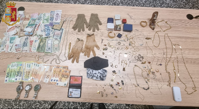 Truffe anziani, arrestati padre e figlio dalla polizia