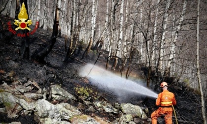 Le foto dell'incendio in Val Chiusella domato dopo tre giorni di lavoro