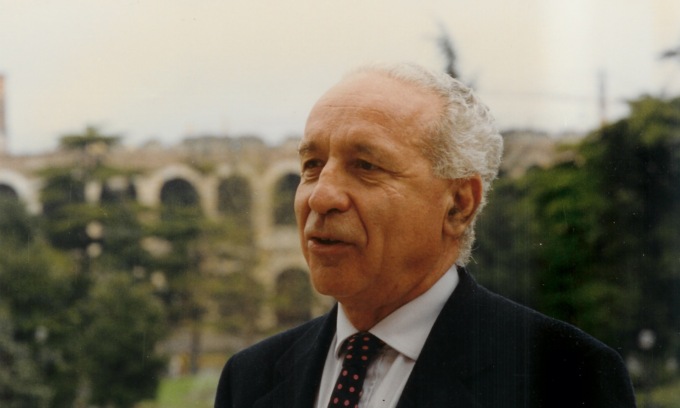 Addio a Gianfranco de Bosio, per 10 anni direttore del Teatro Stabile di Torino