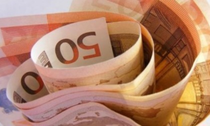Camper di lusso acquistati con assegni falsi: ignari venditori torinesi truffati