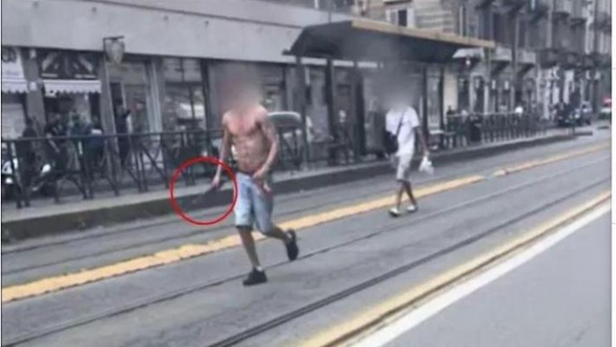 Quartiere Aurora, giovane con machete: 11 fermi e denunce a suo carico