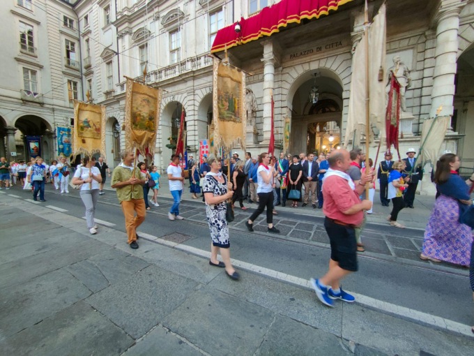Tornata in presenza la processione della Consolata dopo due anni di stop
