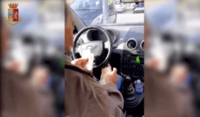 Favoreggiamento dell’immigrazione clandestina: in 11 finiscono nei guai